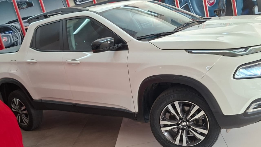 fiat toro endurance/freedom 1.3 turbo 270 flex at6 branca 2024/2025 seminovo2