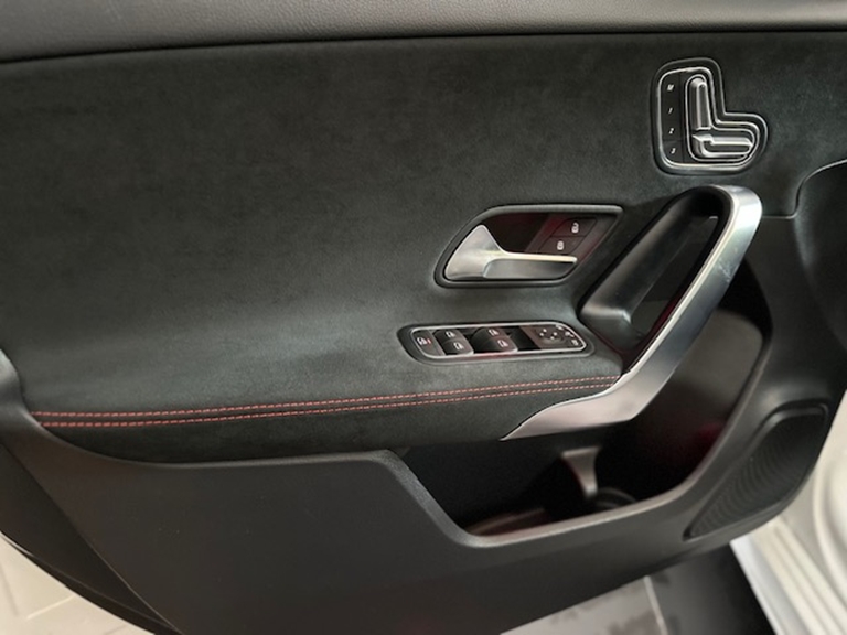 mercedes-benz a 200 1.3 mhev amg line 7g-dct hibrido 4p automatico 202512