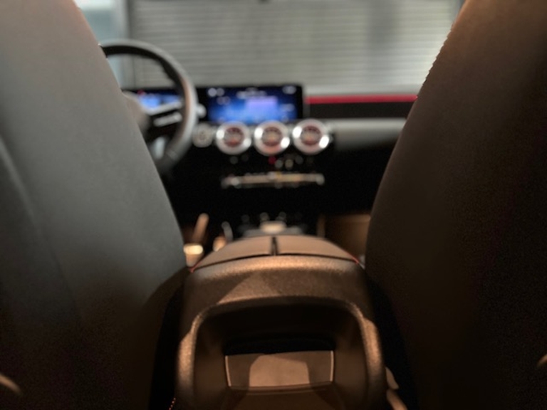 mercedes-benz a 200 1.3 mhev amg line 7g-dct hibrido 4p automatico 202511