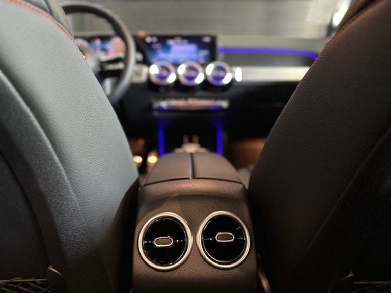 mercedes-benz glb 220 2.0 4m amg line hibrido 4p automatico 202511