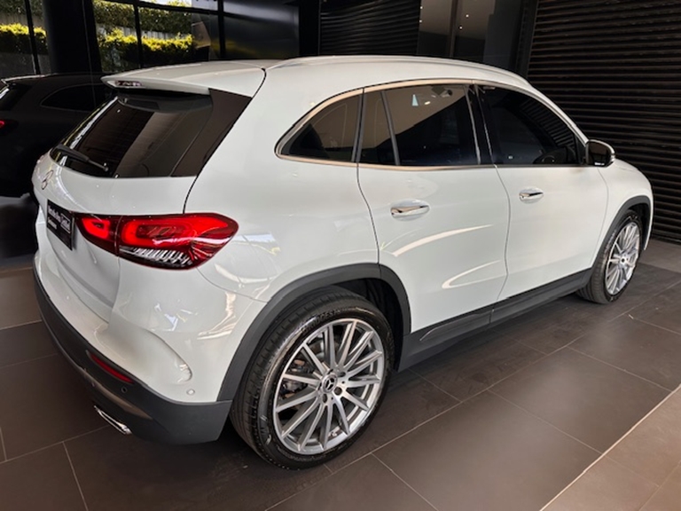 mercedes-benz gla 200 1.3 gci gasolina amg line 7g-dct hibrido 4p automatico 20235