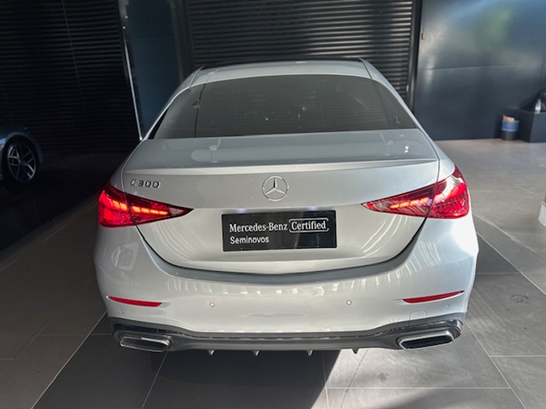 mercedes-benz c 300 2.0 eq boost hibrido amg line 9g-tronic 4p automatico 20245