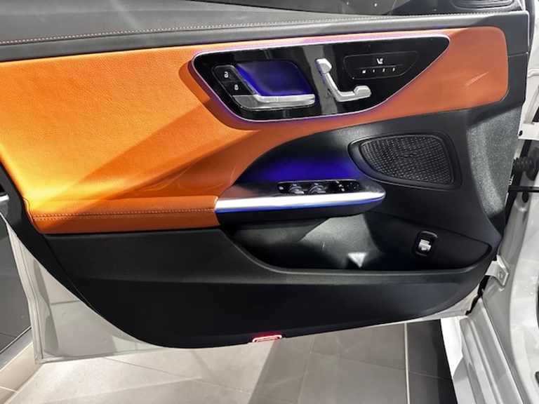 mercedes-benz c 300 2.0 eq boost hibrido amg line 9g-tronic 4p automatico 20228