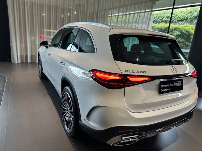 mercedes-benz glc 300 2.0 mhev amg line 4matic 9g-tronic hibrido 5p automatico 20254