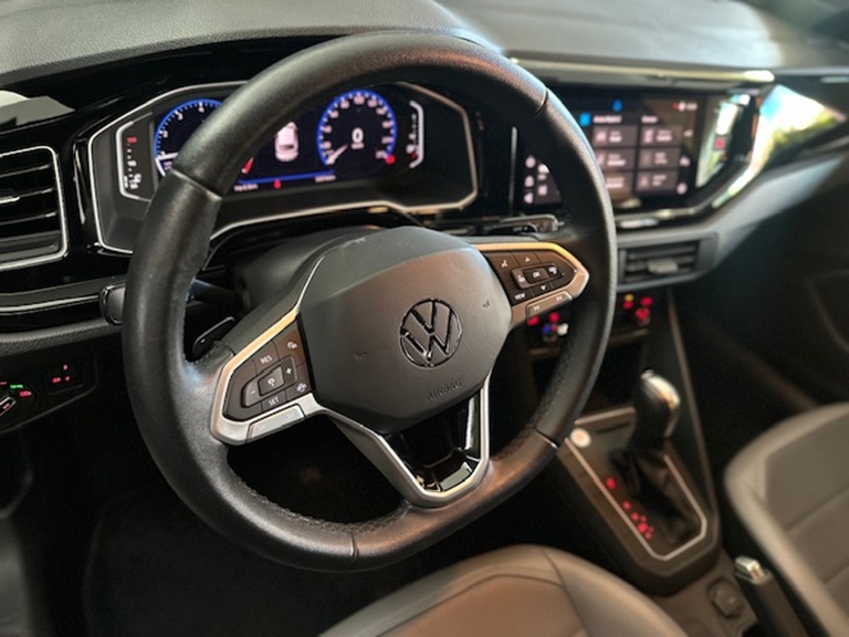 volkswagen nivus 1.0 200 tsi total flex highline automatico 4p 202110