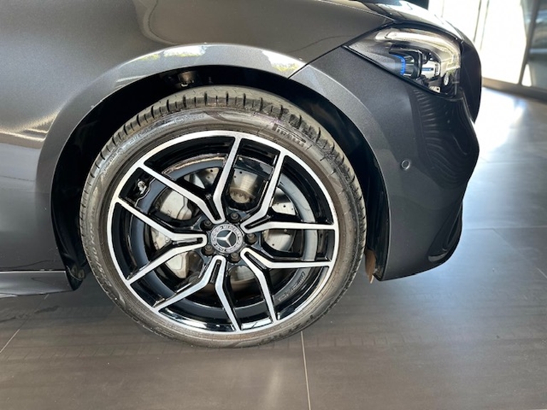 mercedes-benz c 300 2.0 eq boost hibrido amg line 9g-tronic 4p automatico 20256