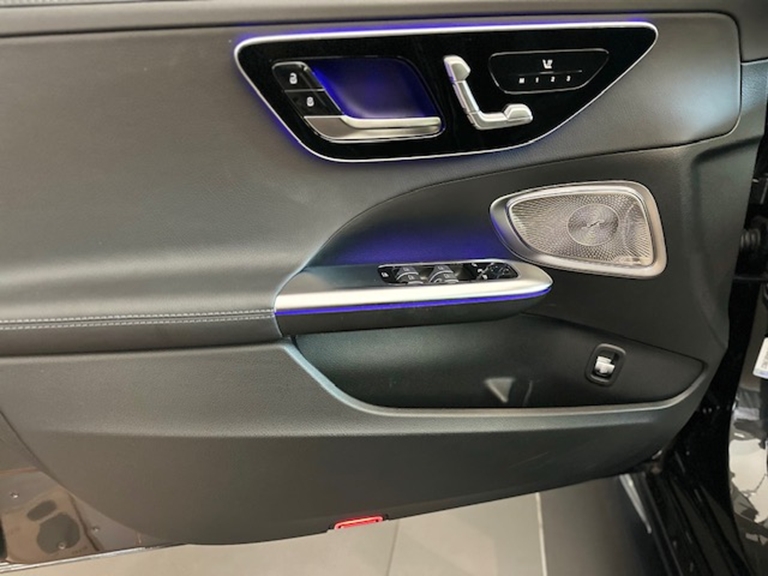 mercedes-benz c 300 2.0 eq boost hibrido amg line 9g-tronic 4p automatico 202512