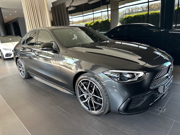 mercedes-benz c 300 2.0 eq boost hibrido amg line 9g-tronic 4p automatico 2025