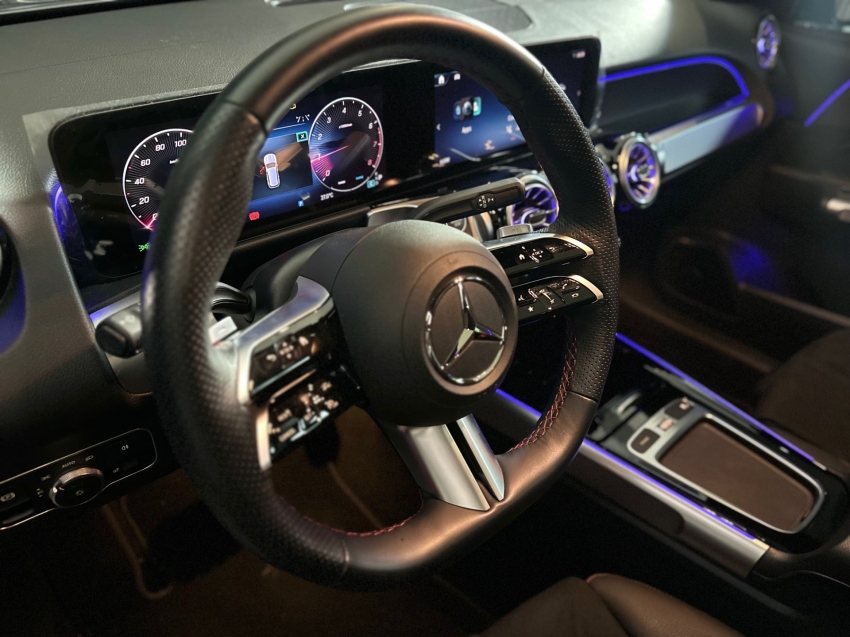 mercedes-benz glb 220 2.0 mhev amg line 4matic 8g-dct hibrido 4p automatico 20258