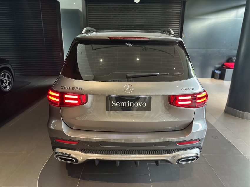 mercedes-benz glb 220 2.0 mhev amg line 4matic 8g-dct hibrido 4p automatico 20253