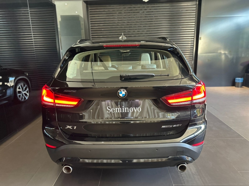 bmw x1 2.0 16v turbo activeflex sdrive20i x-line 4p automatico flex 20224