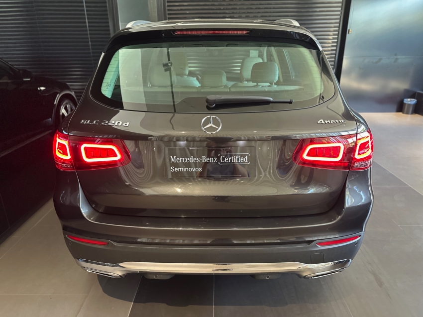 mercedes-benz glc 220d 2.0 turbo diesel off-road 9g-tronic 4p automatico 20215