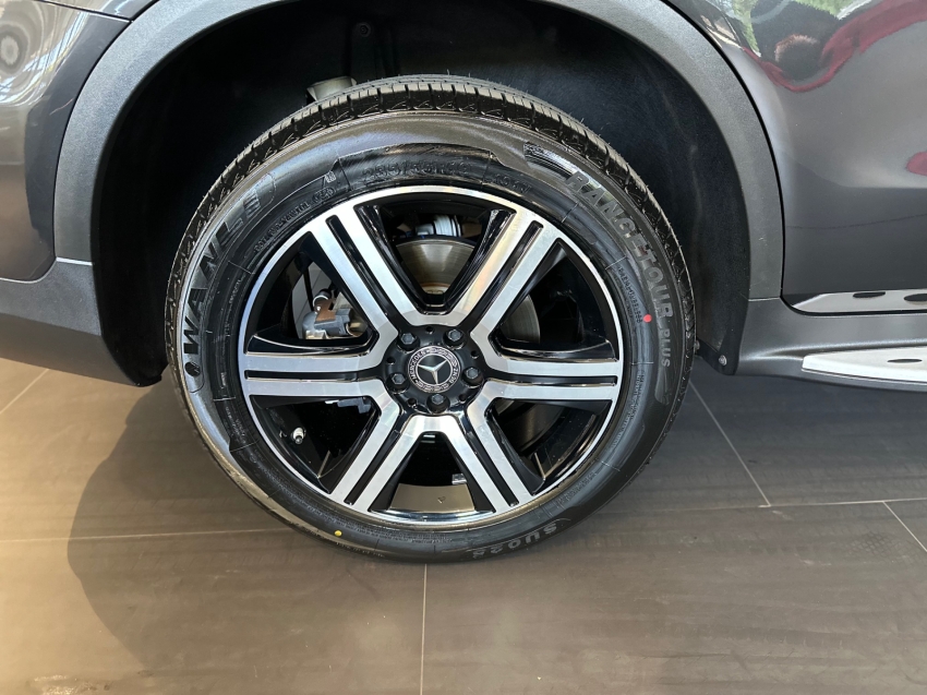 mercedes-benz glc 220d 2.0 turbo diesel off-road 9g-tronic 4p automatico 20218