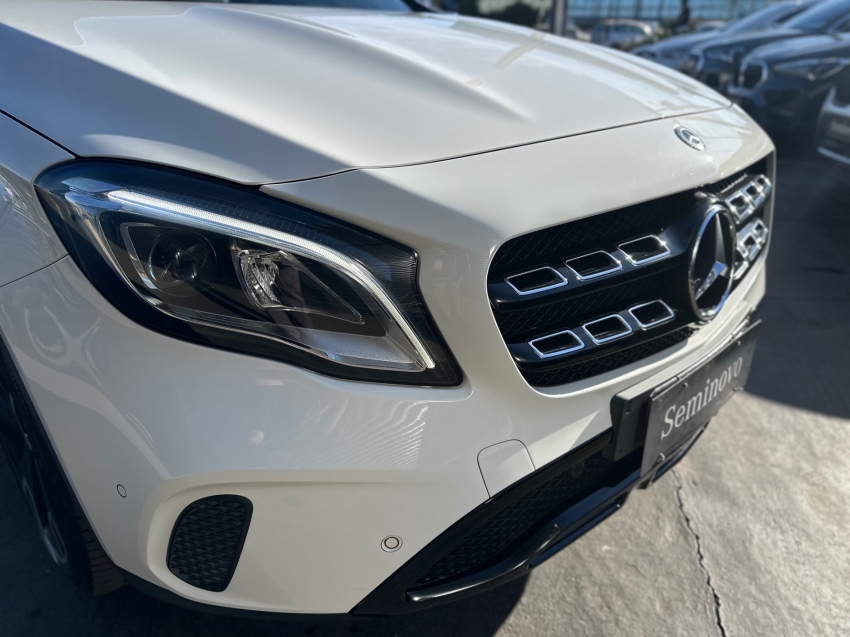 mercedes-benz gla 200 1.6 cgi flex night 7g-dct 4p automatico 20191