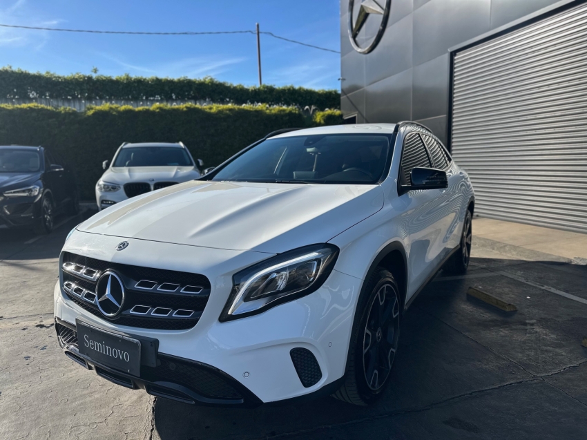 mercedes-benz gla 200 1.6 cgi flex night 7g-dct 4p automatico 20190