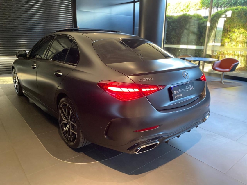 mercedes-benz c 300 2.0 eq boost hibrido amg line 9g-tronic 4p automatico 20246