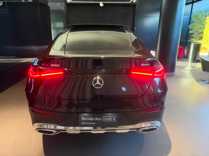 mercedes-benz glc 300 2.0 mhev amg line coupe 4matic 9g-tronic hibrido 4p automatico 20257
