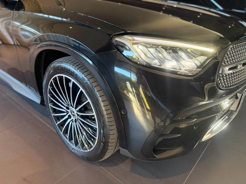 mercedes-benz glc 300 2.0 mhev amg line coupe 4matic 9g-tronic hibrido 4p automatico 20253
