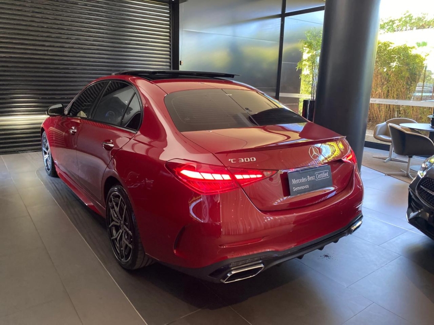 mercedes-benz c 300 2.0 eq boost hibrido amg line 9g-tronic 4p automatico 20247