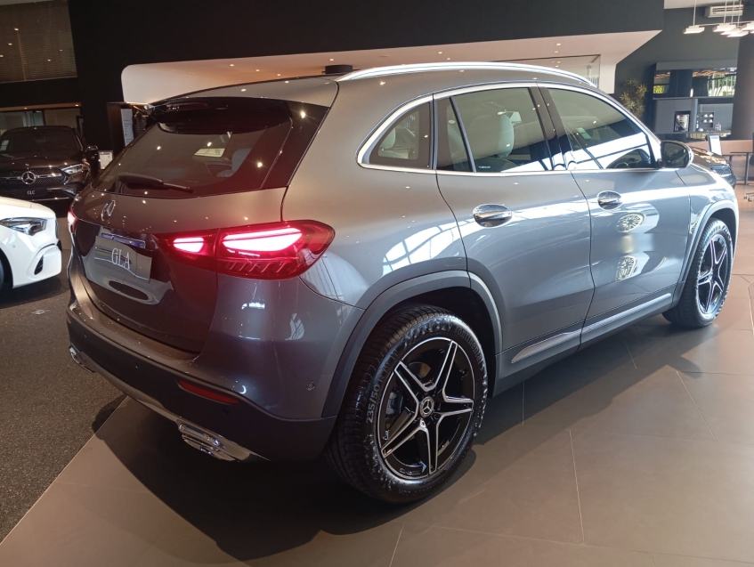 mercedes-benz gla 200 1.3 mhev progressive 7g-dct hibrido 4p automatico 20264