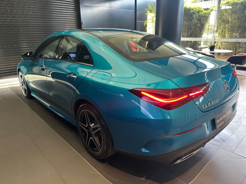 mercedes-benz cla 200 1.3 mhev amg line 7g-dct hibrido 4p automatico 20256