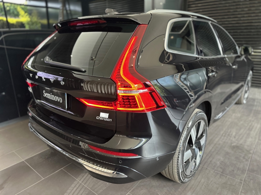 volvo xc60 2.0 t8 recharge ultimate dark awd geartronic hibrido 4p automatico 20245