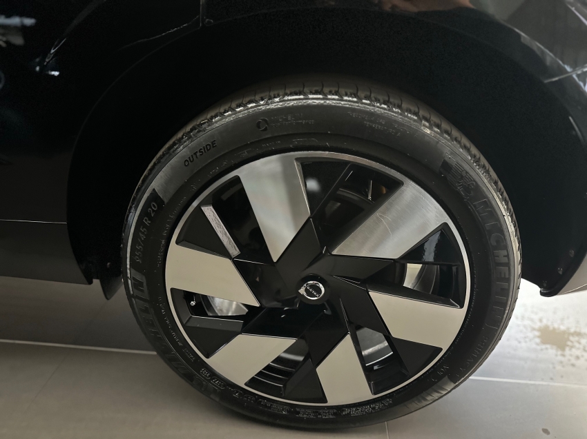 volvo xc60 2.0 t8 recharge ultimate dark awd geartronic hibrido 4p automatico 20247