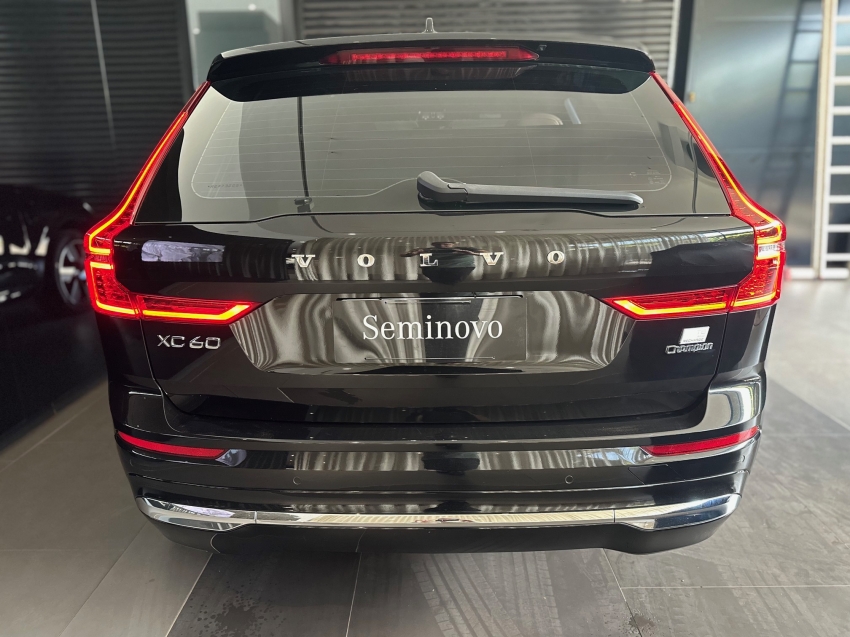 volvo xc60 2.0 t8 recharge ultimate dark awd geartronic hibrido 4p automatico 20244
