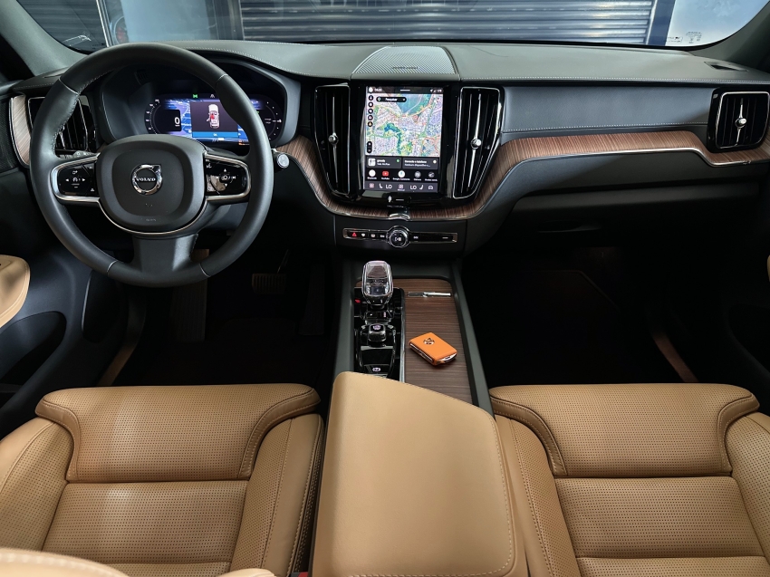 volvo xc60 2.0 t8 recharge ultimate dark awd geartronic hibrido 4p automatico 202411