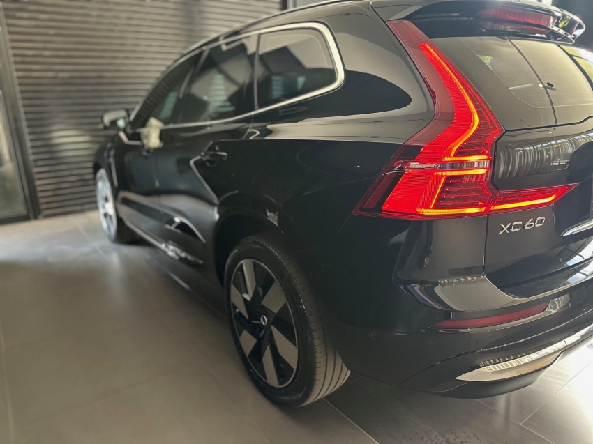 volvo xc60 2.0 t8 recharge ultimate dark awd geartronic hibrido 4p automatico 20246