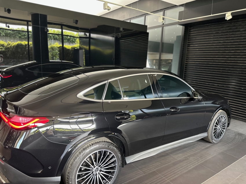 mercedes-benz glc 300 2.0 mhev amg line coupe 4matic 9g-tronic hibrido 4p automatico 20253