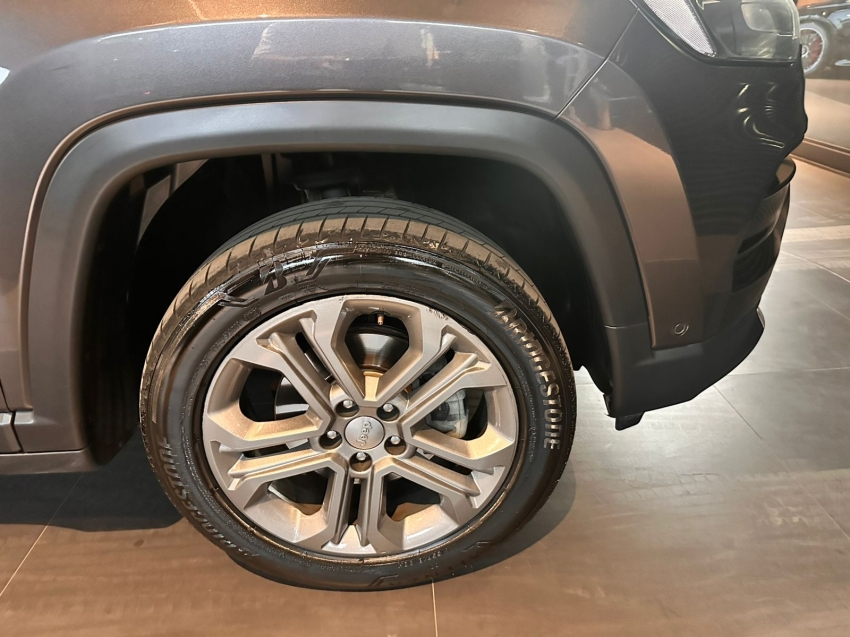 jeep compass 1.3 t270 turbo flex longitude at6 4p automatico 20236