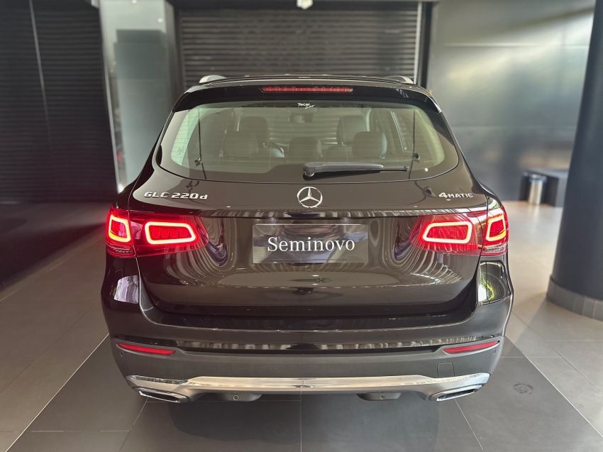 mercedes-benz glc 220d 2.0 turbo diesel off-road 9g-tronic 4p automatico 20225