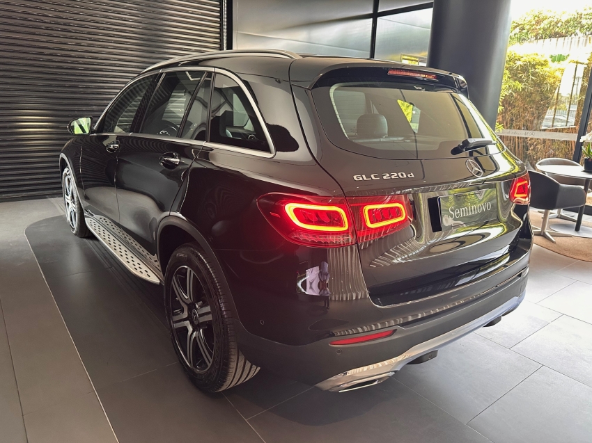 mercedes-benz glc 220d 2.0 turbo diesel off-road 9g-tronic 4p automatico 20224