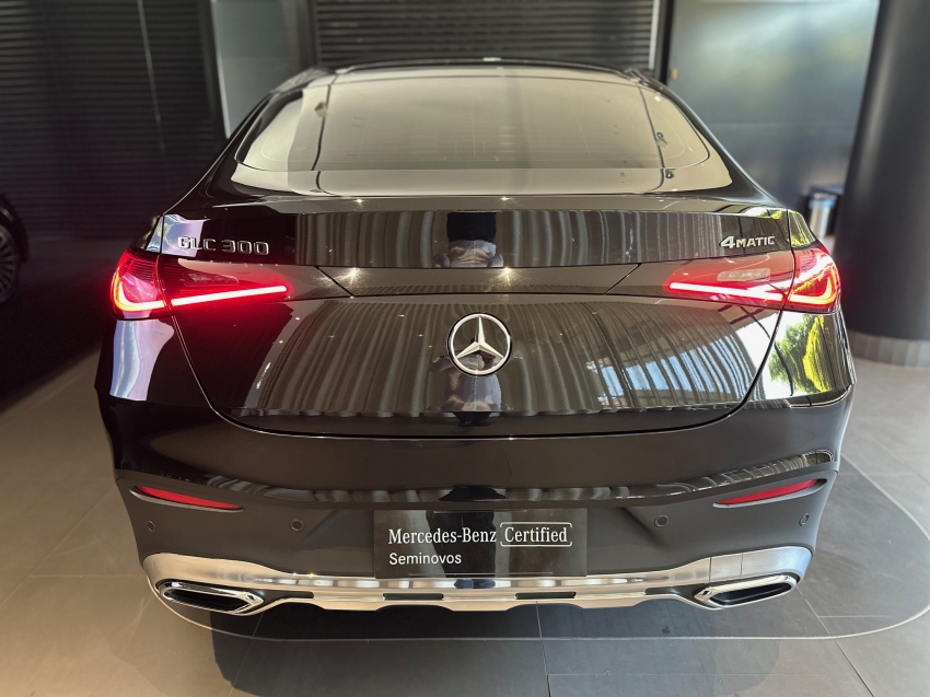mercedes-benz glc 300 2.0 mhev amg line coupe 4matic 9g-tronic hibrido 4p automatico 20255