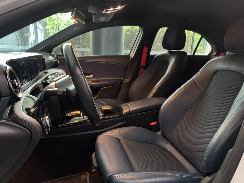 mercedes-benz a 200 1.3 cgi gasolina style sedan 7g-dct 4p automatico 20199