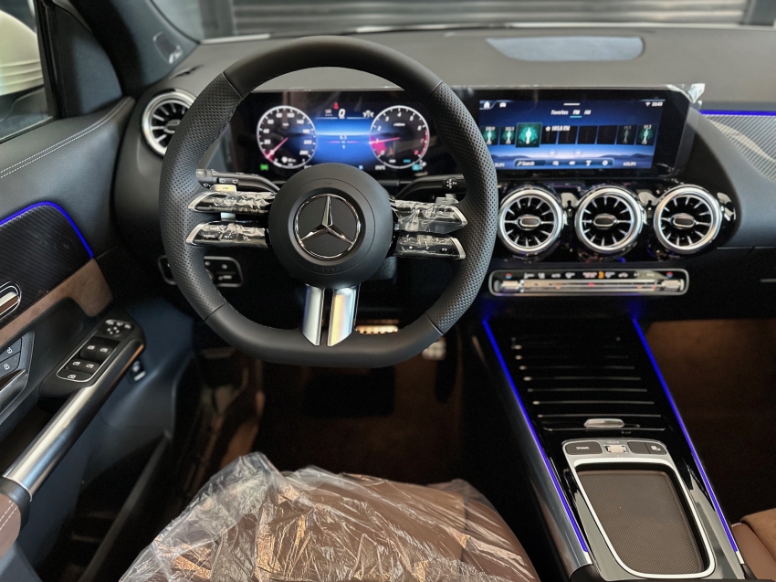 mercedes-benz gla 200 1.3 mhev amg line 7g-dct hibrido 4p automatico 202614