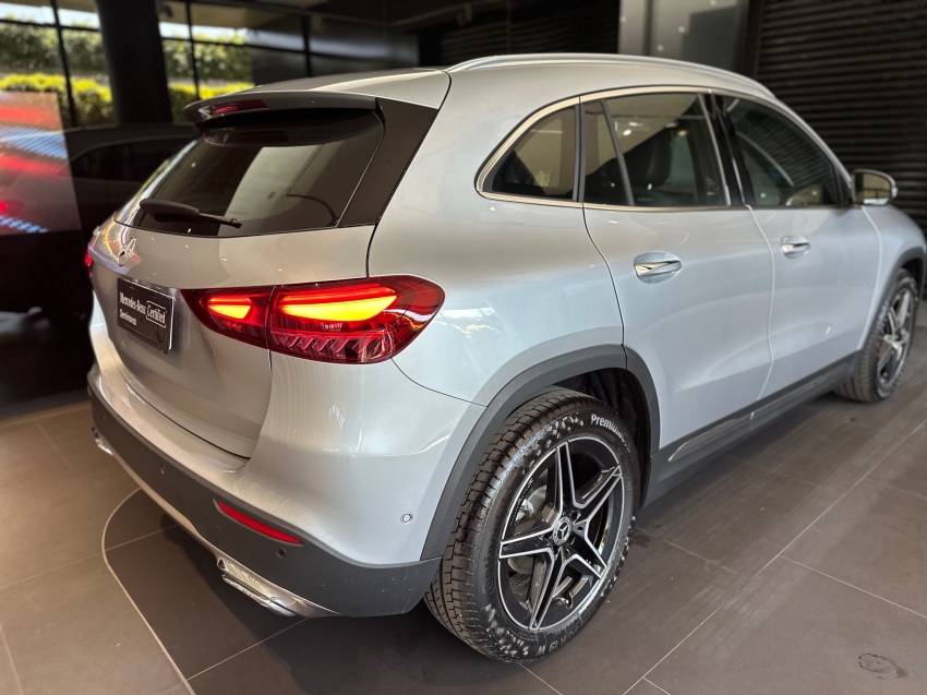 mercedes-benz gla 200 1.3 mhev progressive 7g-dct hibrido 4p automatico 20266
