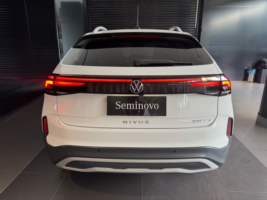 volkswagen nivus 1.0 200 tsi total flex highline automatico 4p 20253