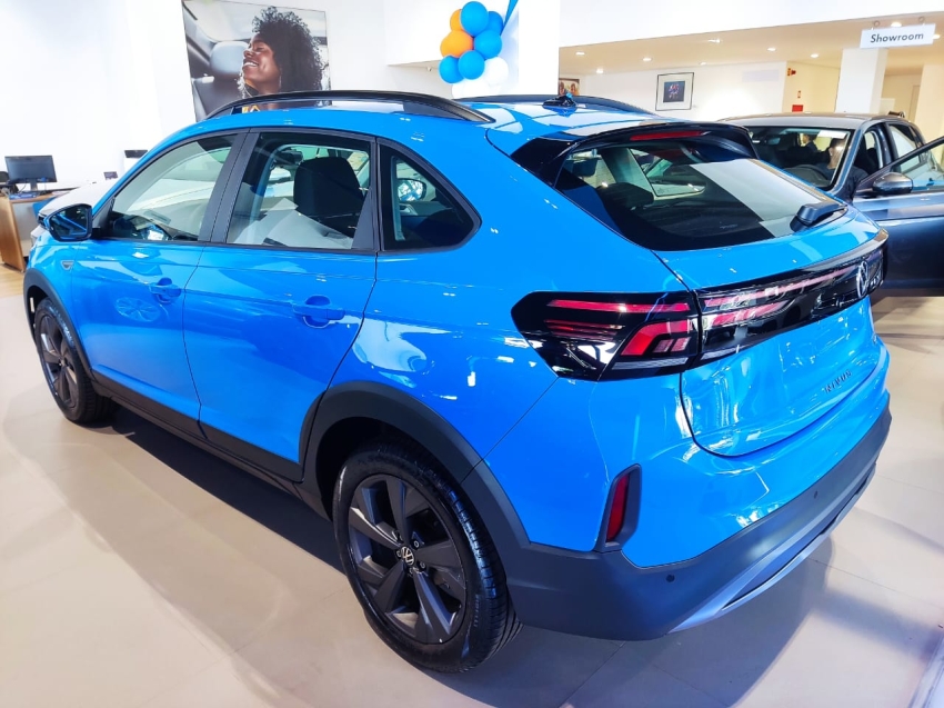 volkswagen nivus 1.0 200 tsi total flex comfortline automatico 4p 2025