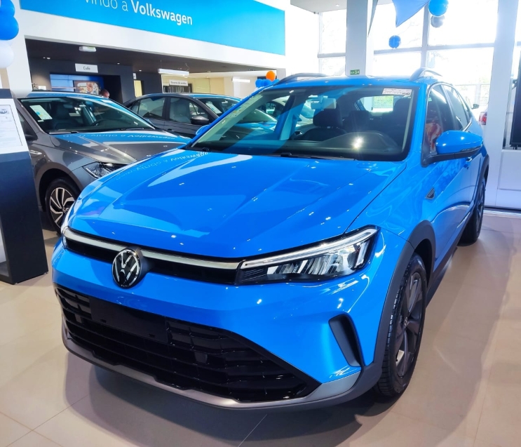 volkswagen nivus 1.0 200 tsi total flex comfortline automatico 4p 2025