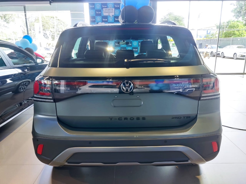 volkswagen t-cross 1.4 250 tsi total flex extreme automatico 4p 2026