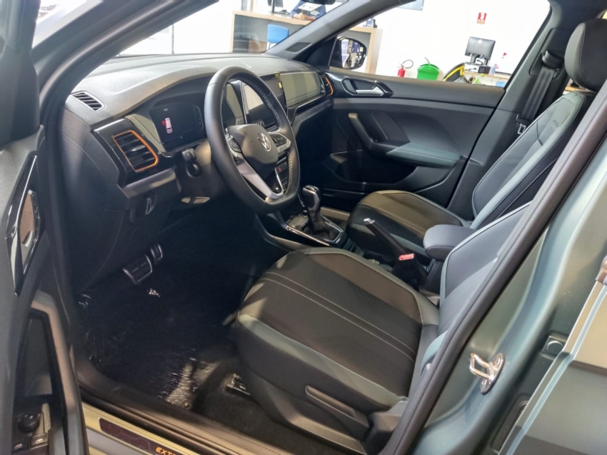 volkswagen t-cross 1.4 250 tsi total flex extreme automatico 4p 2026