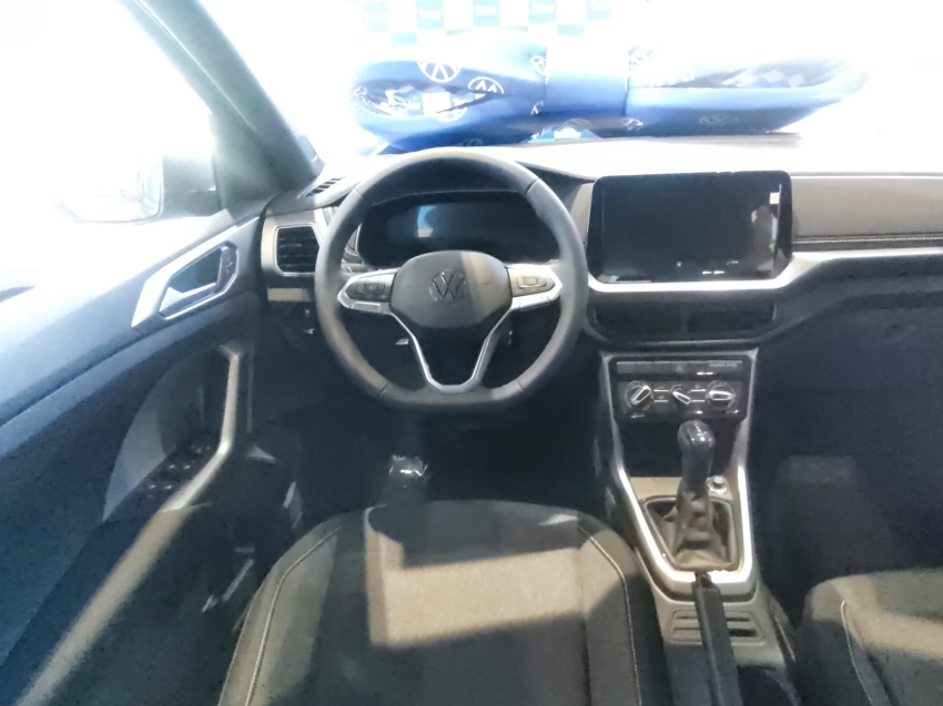 volkswagen t-cross 1.0 200 tsi total flex automatico 4p 2025
