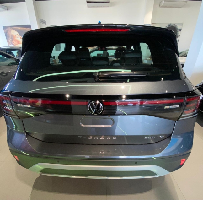 volkswagen t-cross 1.4 250 tsi total flex highline automatico 4p 2026