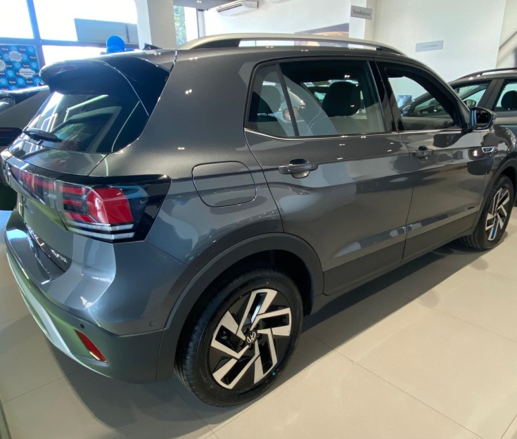 volkswagen t-cross 1.4 250 tsi total flex highline automatico 4p 2026