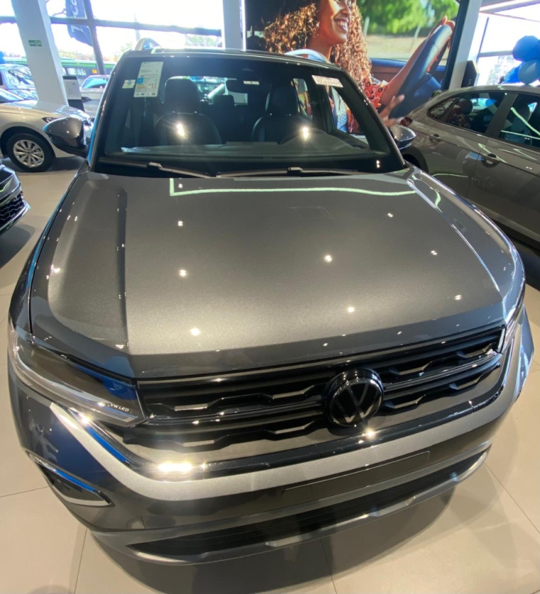 volkswagen t-cross 1.4 250 tsi total flex highline automatico 4p 2026