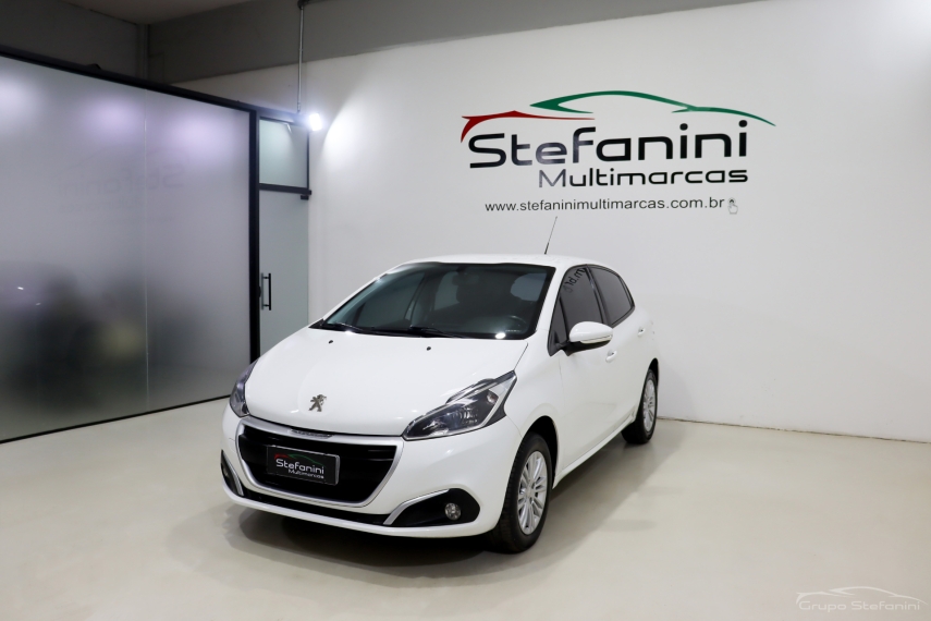 peugeot 208 1.2 active pack 12v flex 4p manual 2017 peugeot 208 1.2 active pack 12v flex 4p manual 2017