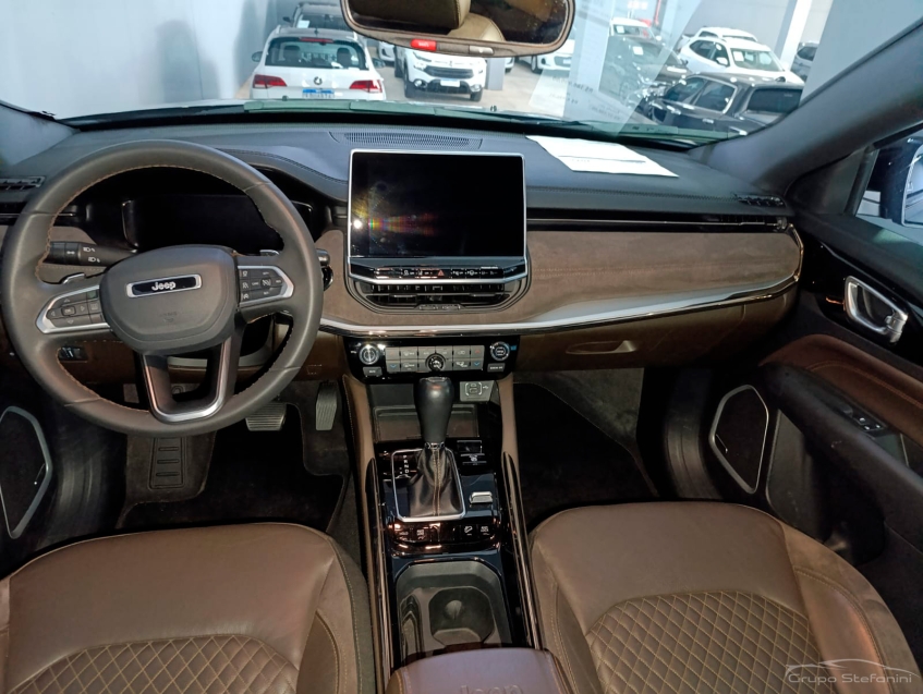 jeep commander 2.0 td380 turbo diesel overland at9 4p automatico 2022