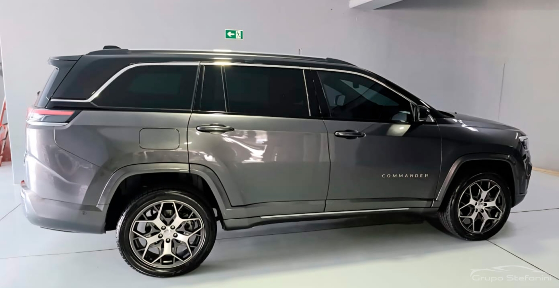 jeep commander 2.0 td380 turbo diesel overland at9 4p automatico 2022